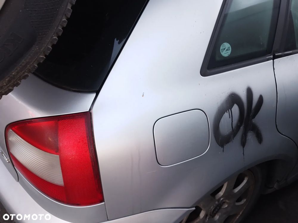 AUDI A3 8L1 96-03 1.6 BFQ  ZDERZAK TYŁ TYLNY  LY7W - 19