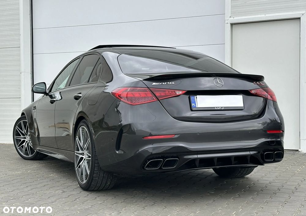 Mercedes-Benz Klasa C AMG 63 S E Performance PHEV 4-Matic - 3