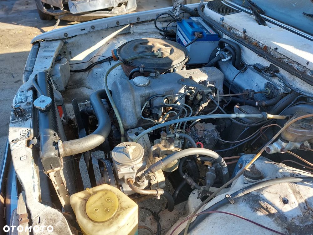 Zderzak MERCEDES 123 2.0D  80R. maska,drzwi,klapa,lampy.... - 12