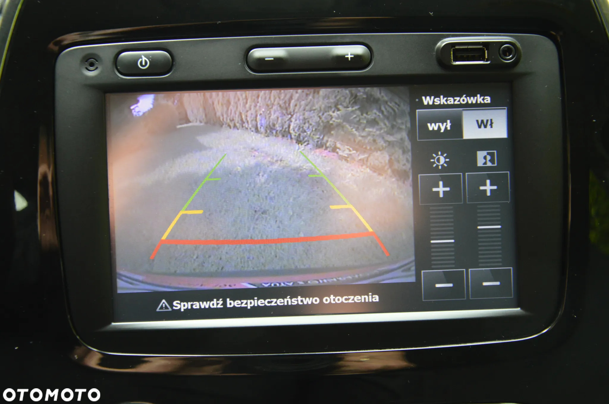 Renault Captur (ENERGY) dCi 90 EDC BOSE EDITION - 19
