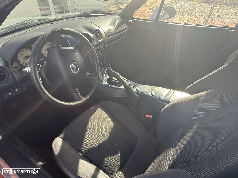 Mazda MX-5 1.6i 16V - 4