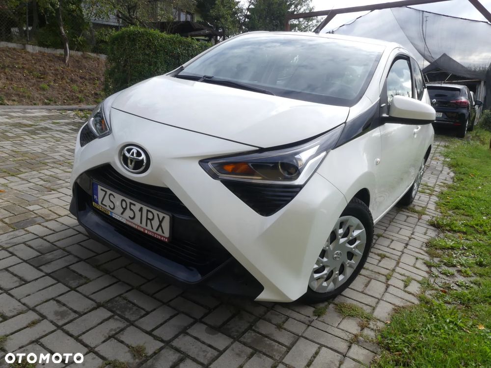 Toyota Aygo x-play - 32