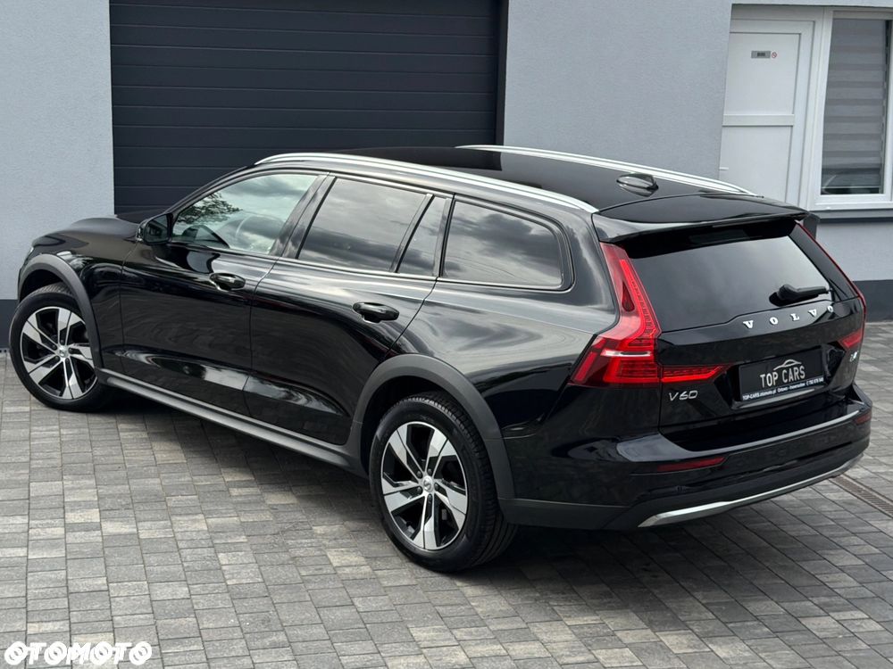 Volvo V60 Cross Country B4 D AWD Geartronic Pro - 32