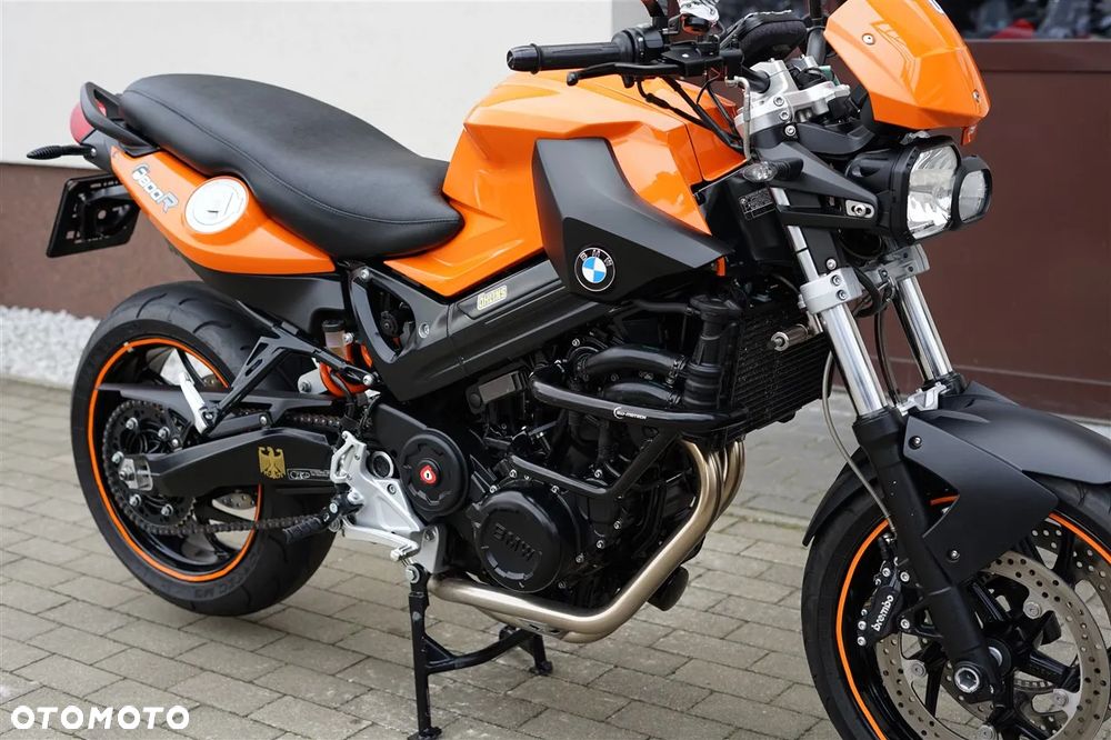 BMW F - 11