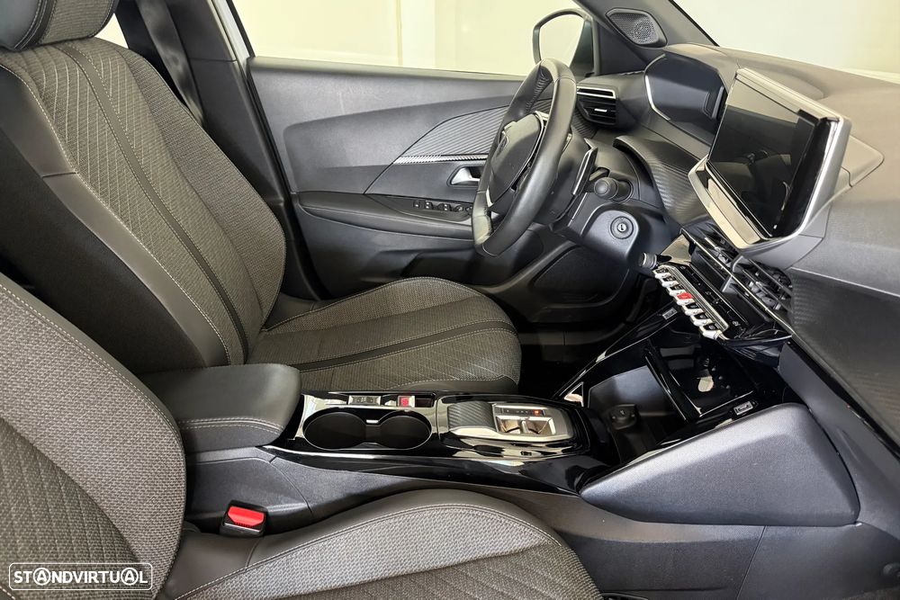 Peugeot 2008 1.2 Hybrid Allure e-DCS6 - 5