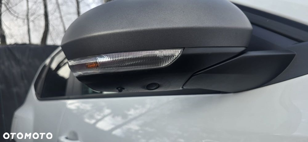 Dacia Duster TCe 100 2WD Essential - 35