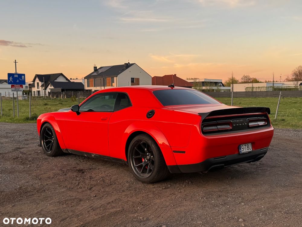 Dodge Challenger - 19