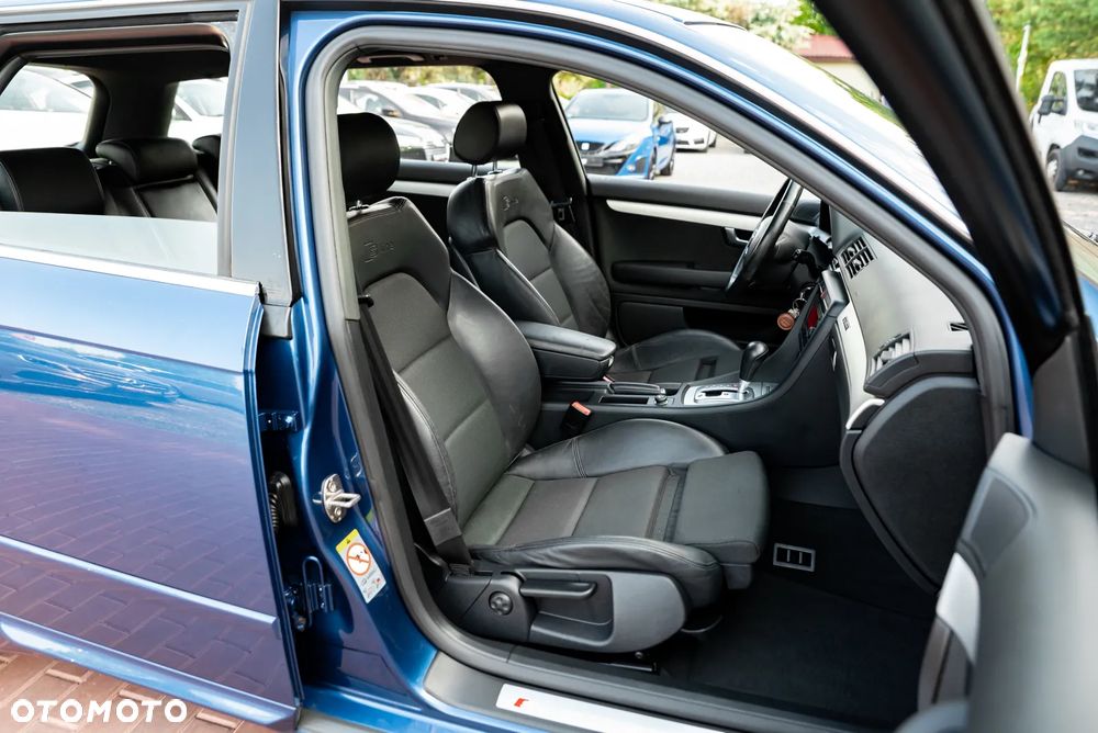 Audi A4 Avant 2.0 T FSI quattro tiptronic - 25