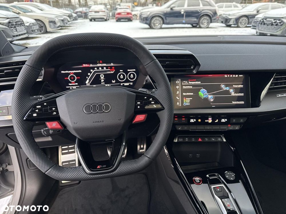 Audi RS3 Limousine - 13