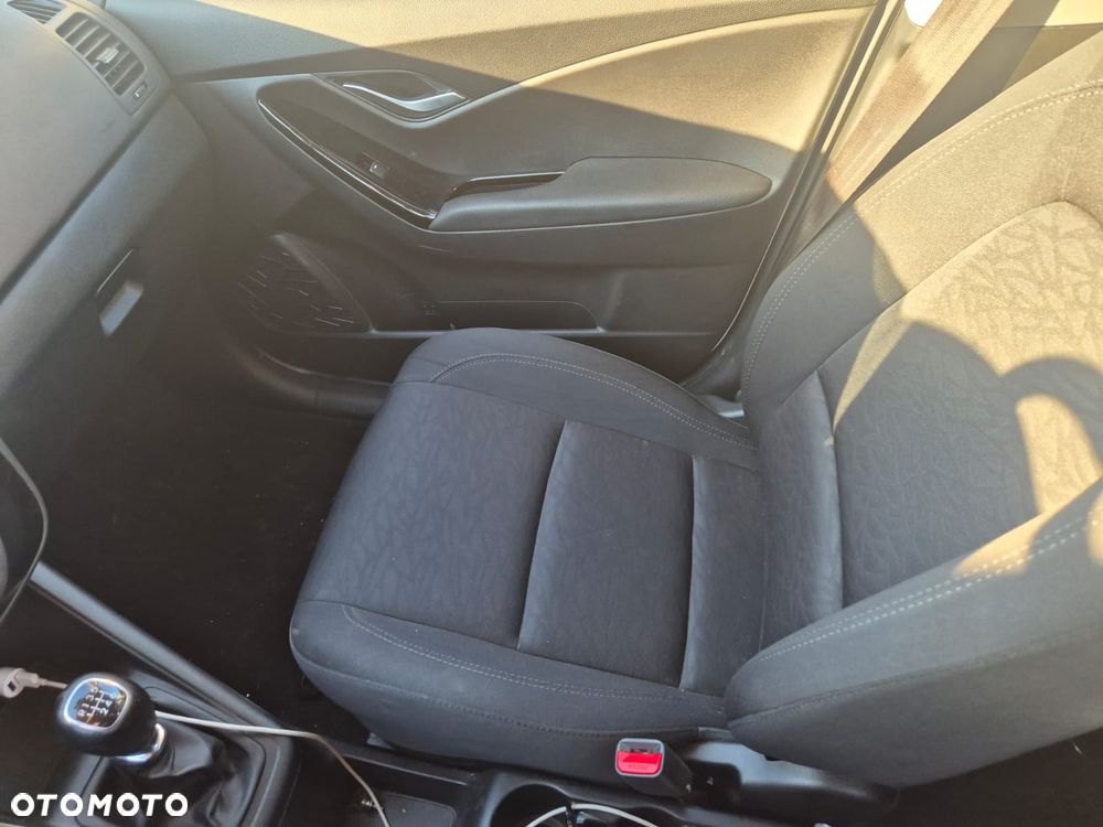 Hyundai ix20 - 9