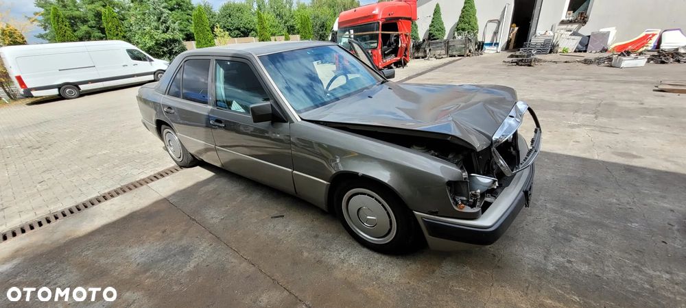 Mercedes-Benz W124 (1984-1993) - 2