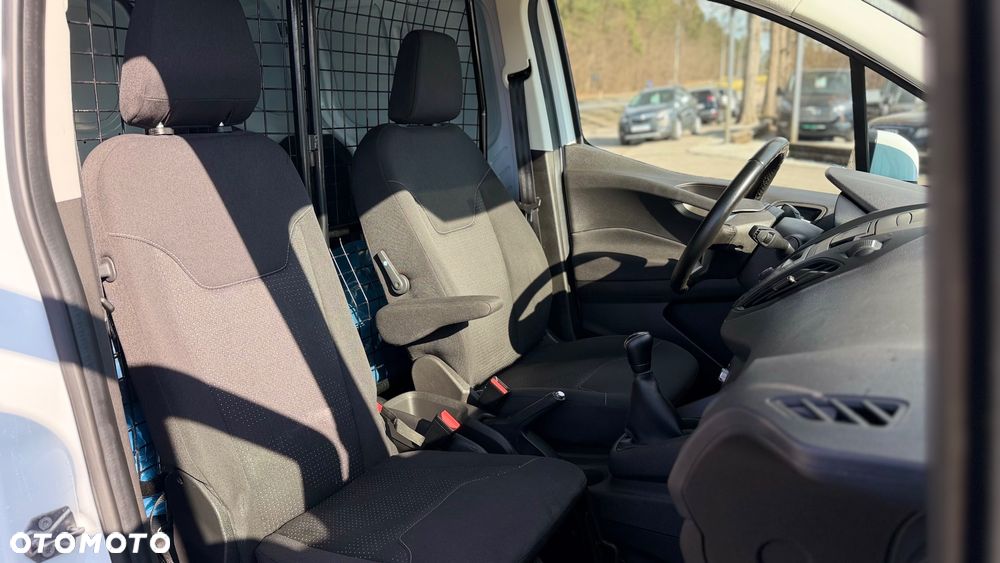 Ford Transit Courier Basis - 17
