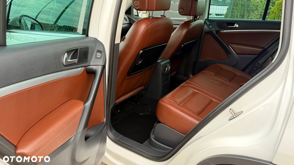 Volkswagen Tiguan 2.0 TDI 4Mot Perfectline R-Style DSG - 30