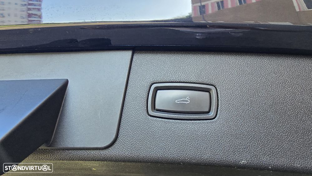 Porsche Cayenne - 23