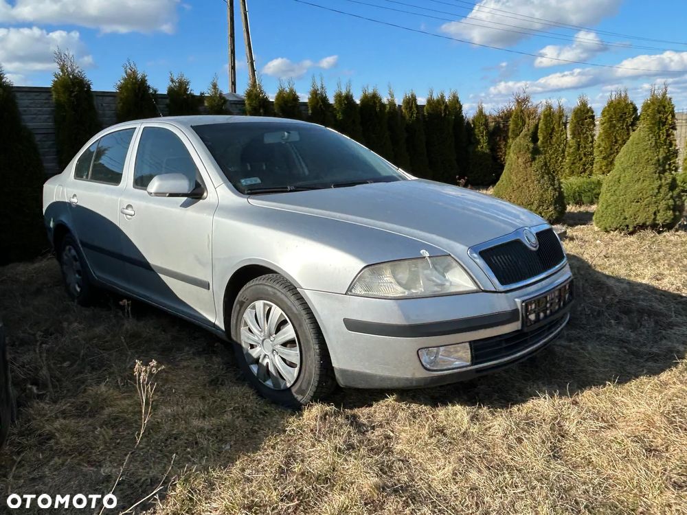 Skoda Octavia 2.0 TDI DPF Ambiente - 2