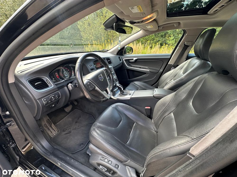 Volvo S60 T5 Drive-E Momentum - 9
