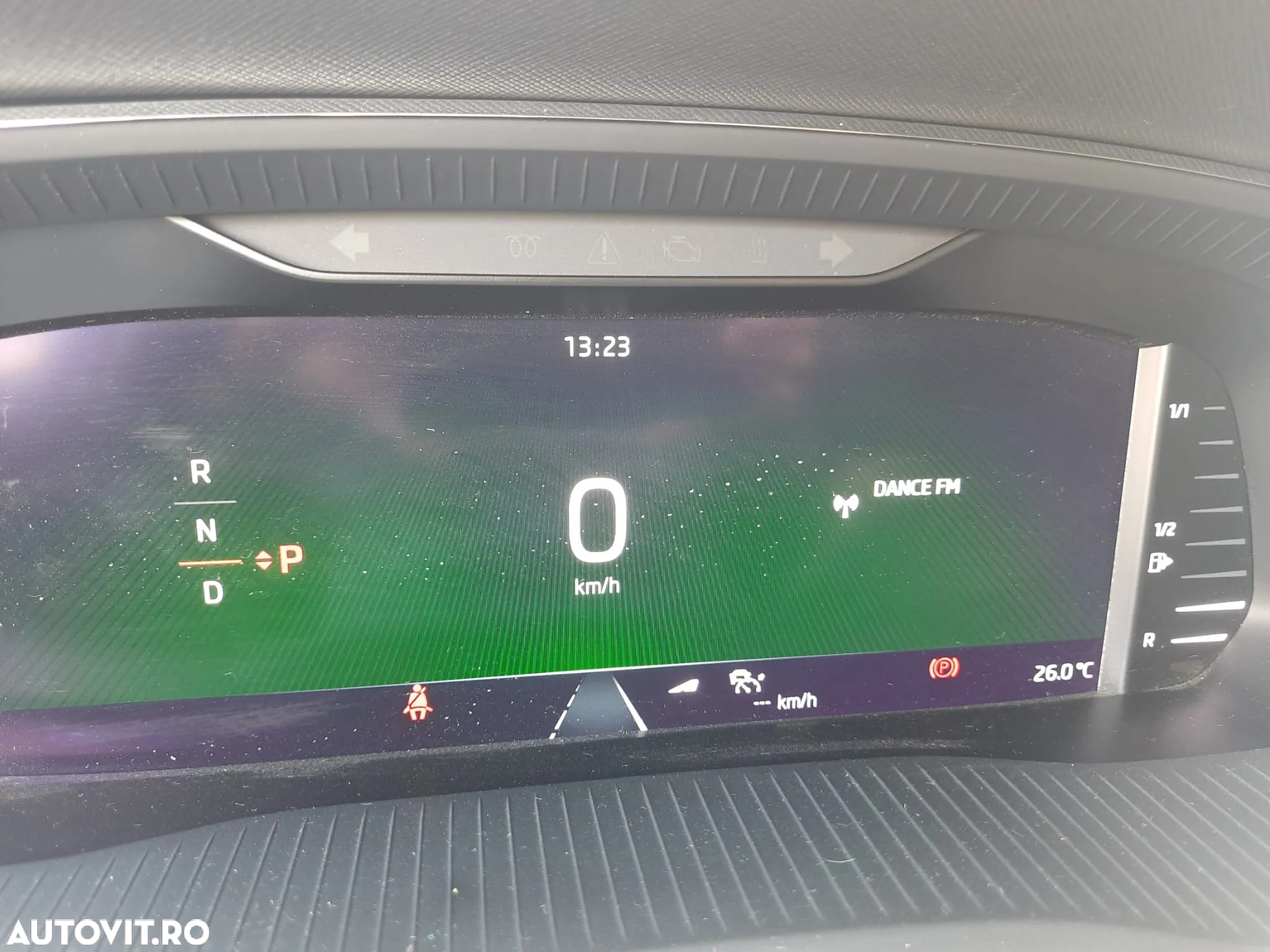 Skoda Octavia 2.0 TDI DSG 4X4 Style - 29