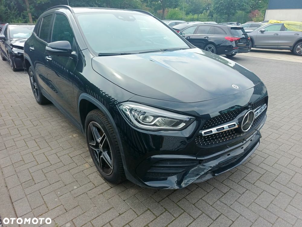 Mercedes-Benz GLA 250 e PHEV Progressive 8G-DCT - 6