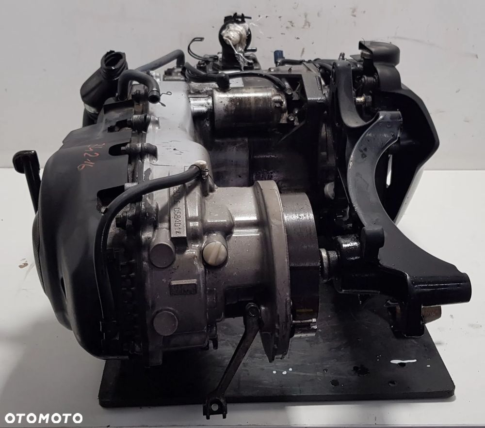 Yamaha Xenter 125 silnik - 4