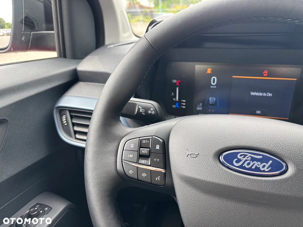 Ford Transit Courier - 15