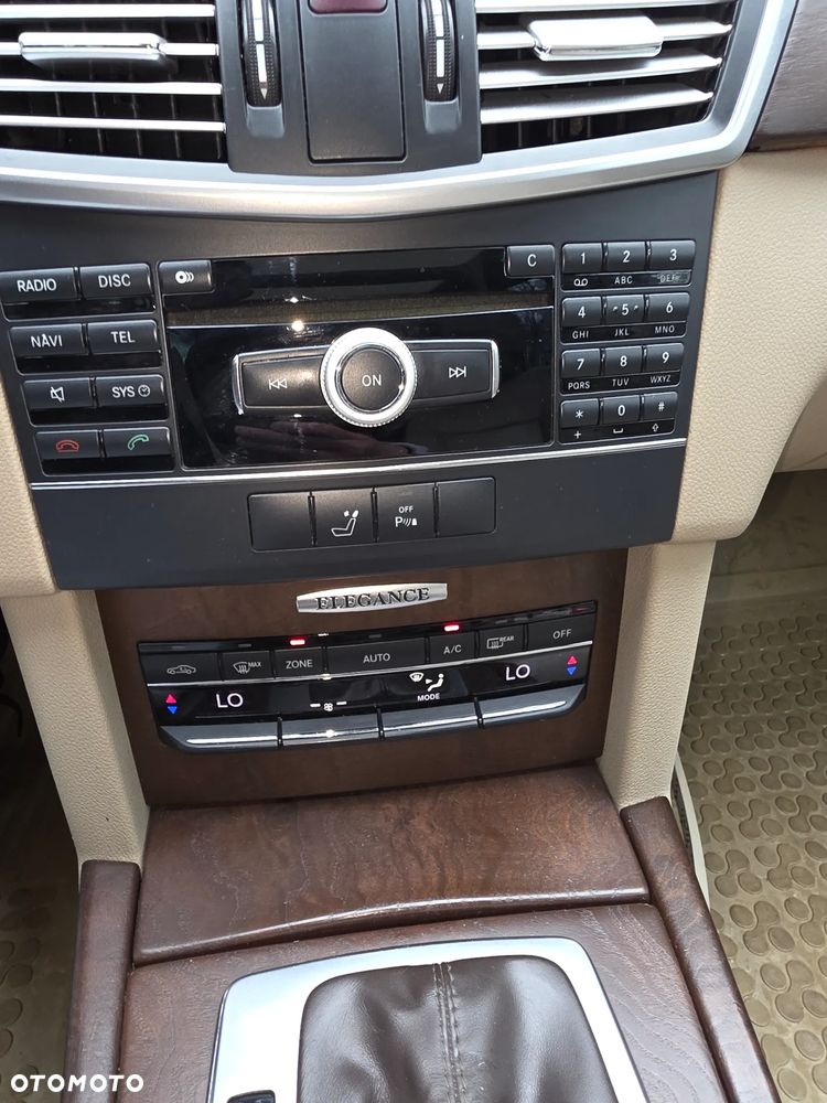 Mercedes-Benz Klasa E 200 CDI DPF BlueEFFICIENCY Automatik Avantgarde - 11