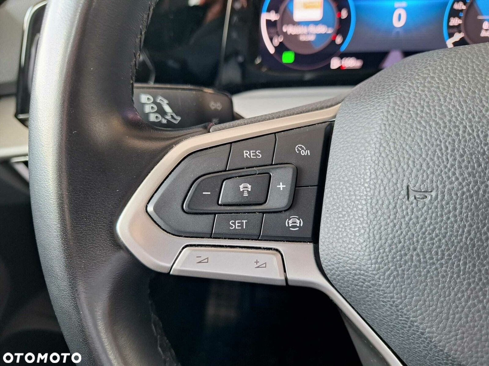 Volkswagen Golf - 13