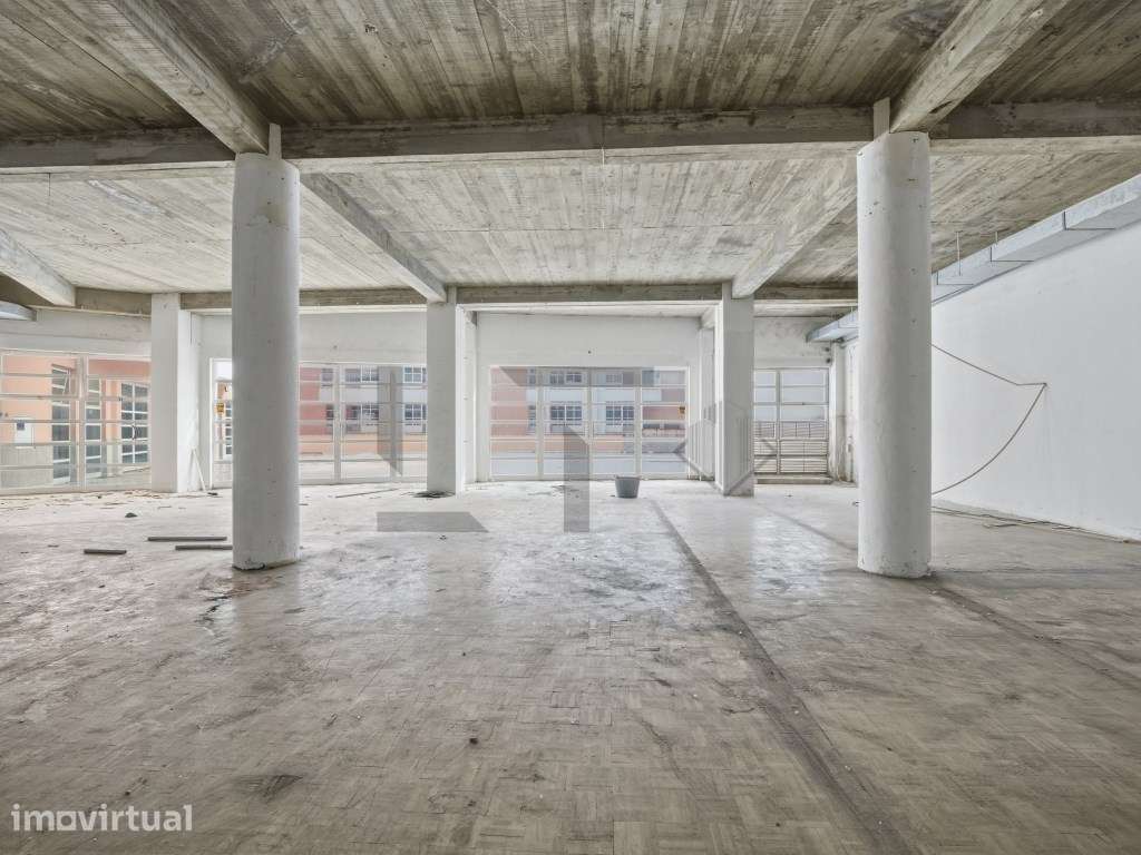 Loja / Espaço Comercial em Open Space com Terraços, para Arrendamen... - Grande imagem: 2/20