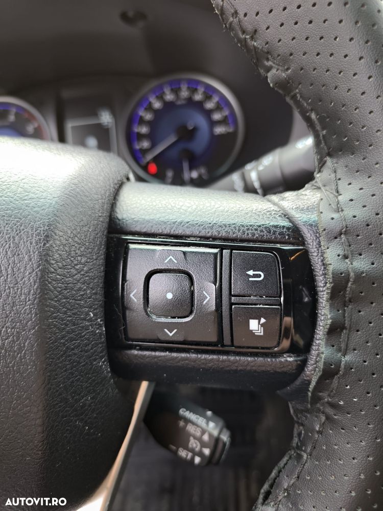 Toyota Hilux 4x4 Double Cab M/T Style - 16