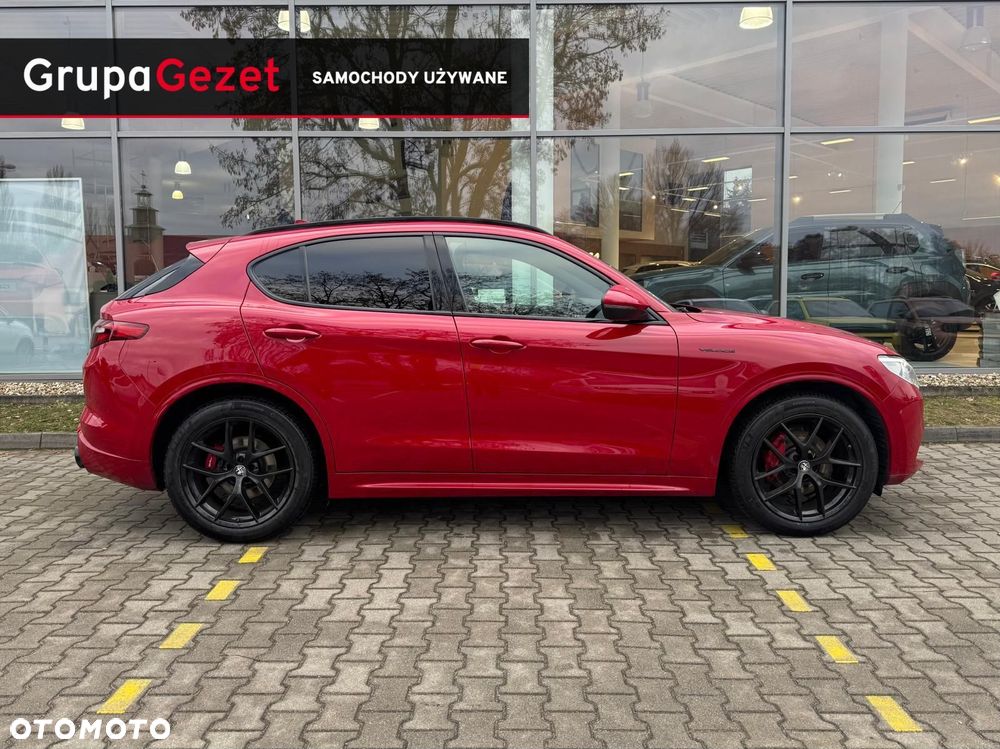 Alfa Romeo Stelvio - 2