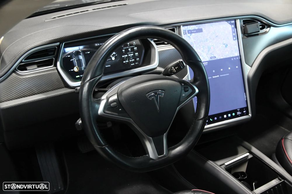 Tesla Model S 85 - 11