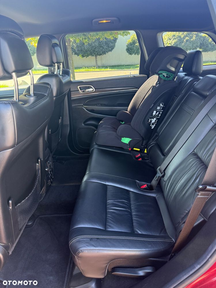 Jeep Grand Cherokee - 11