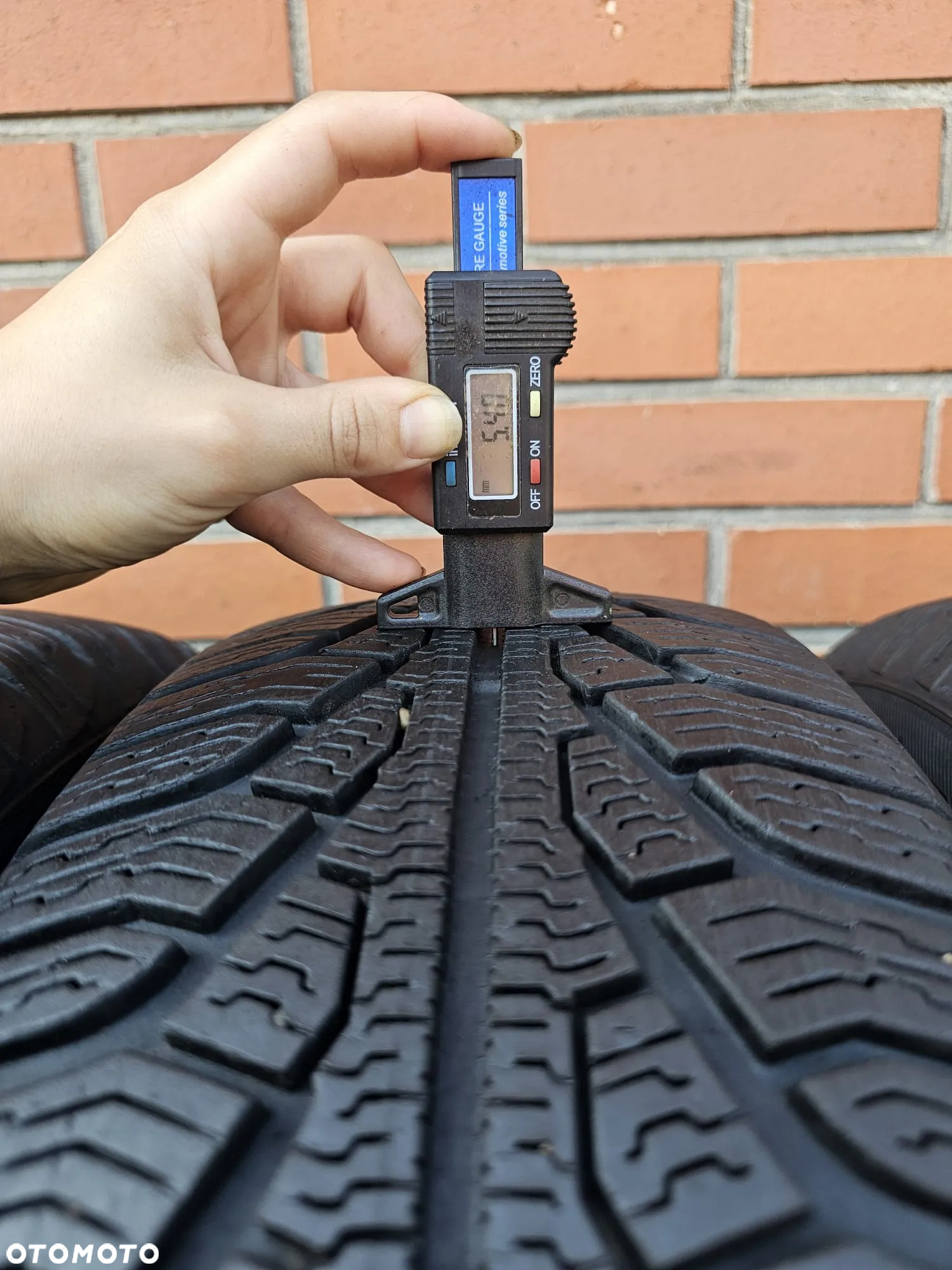 (O116) 215/70R16 100H 6,2-5,4mm 17r / Uniroyal  MS plus 77 SUV / Suzuki Grand Vitara Mitsubishi Outlander Nissan X-Trail Kia Sportage Hyundai Honda Toyota - 8