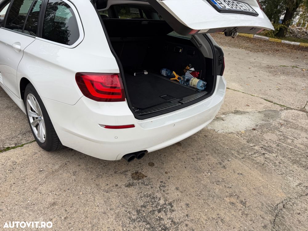 BMW Seria 5 525d xDrive AT - 7