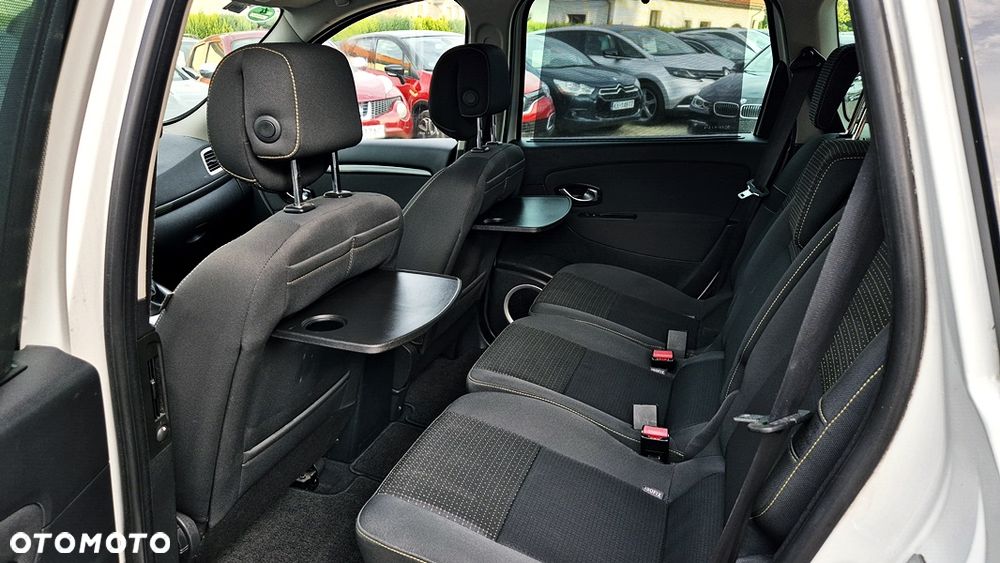Renault Grand Scenic 2.0 16V 140 CVT Luxe - 31
