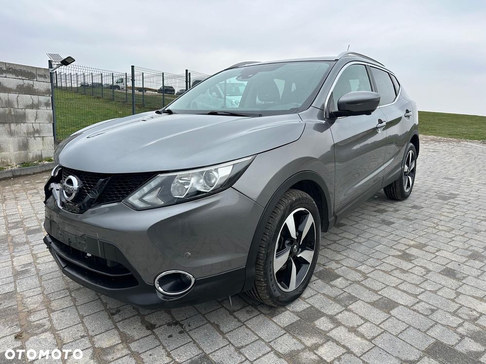 Nissan Qashqai - 1
