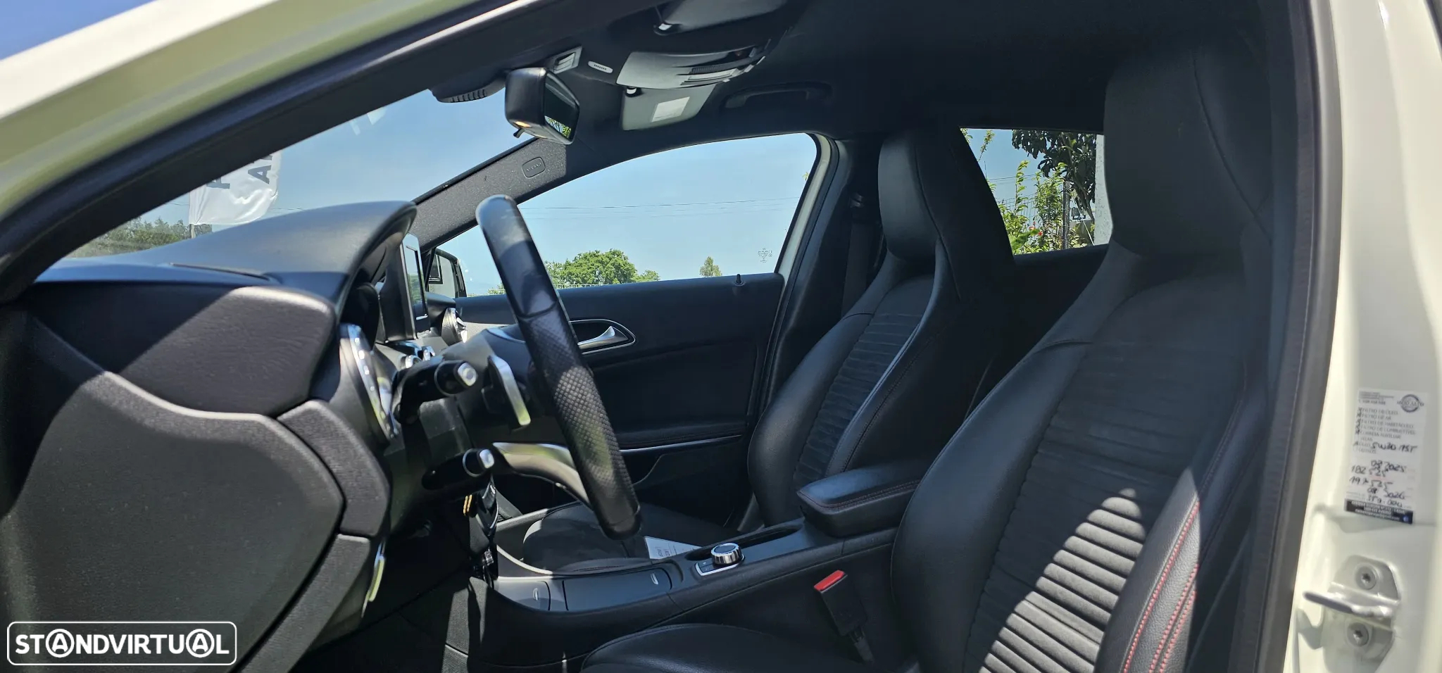 Mercedes-Benz GLA 180 (CDI) d 7G-DCT AMG Line - 11