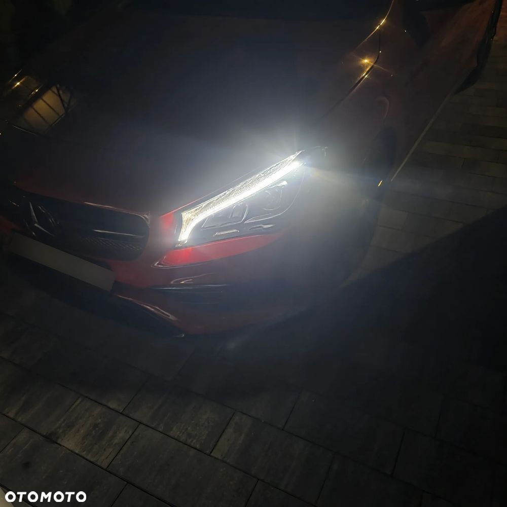 Mercedes-Benz CLA 250 4-Matic - 5