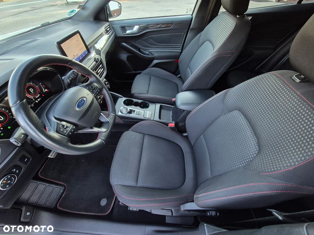 Ford Focus 2.0 EcoBlue ST-Line - 37