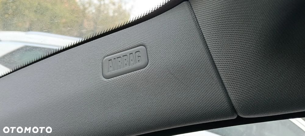 BMW Seria 3 - 34