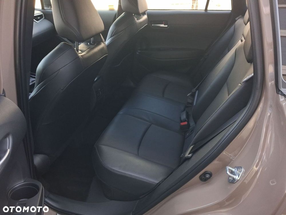 Toyota Corolla Cross - 15