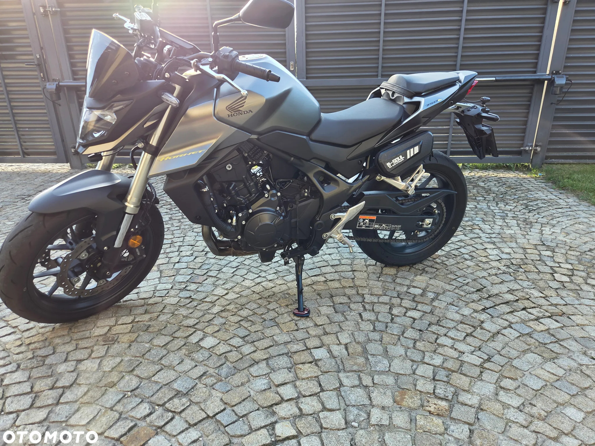 Honda Hornet - 4