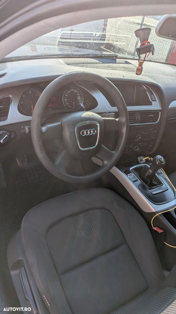 Audi A4 Limuzina 2.0 TDI B8 - 2