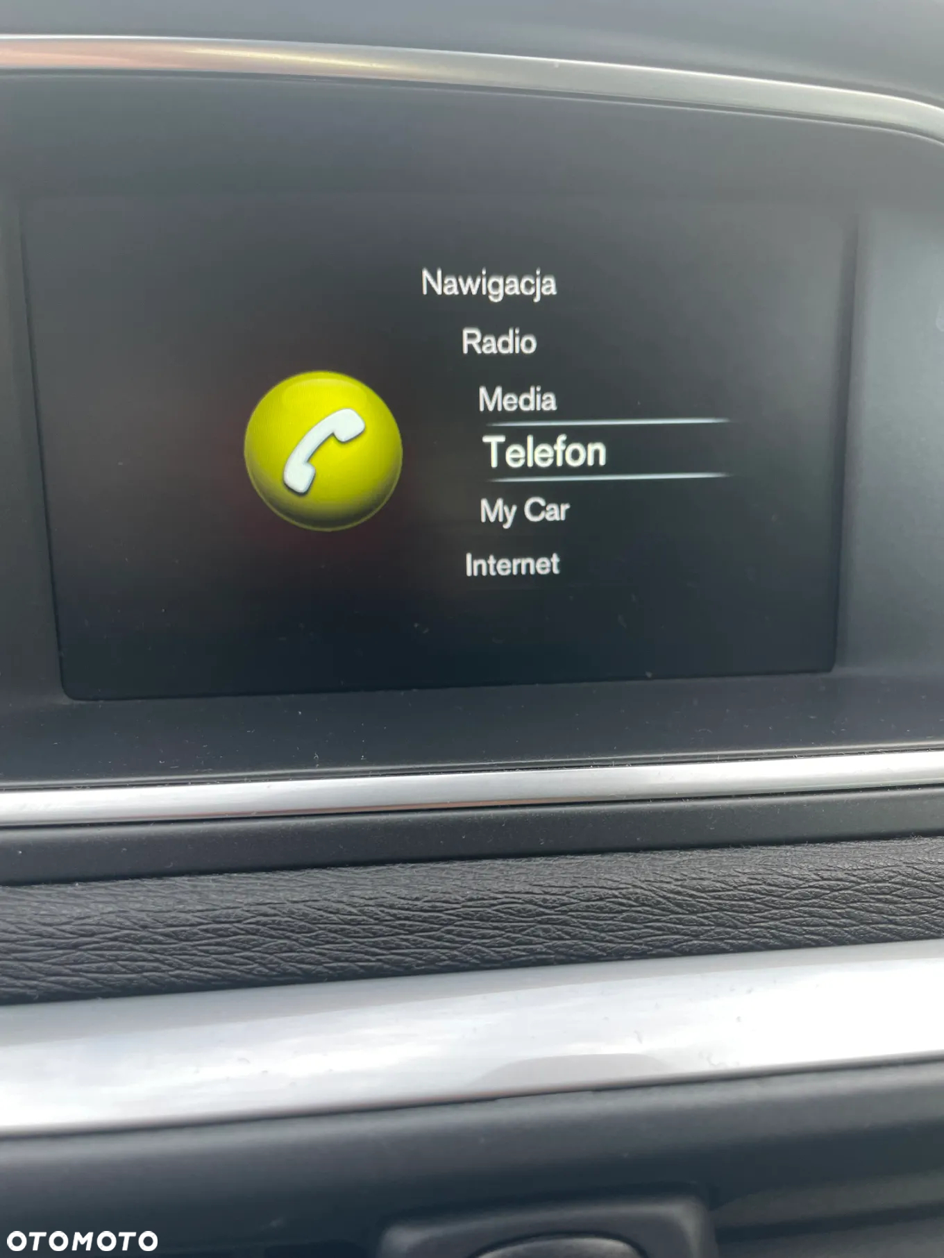 Volvo V40 D4 Drive-E Momentum - 17