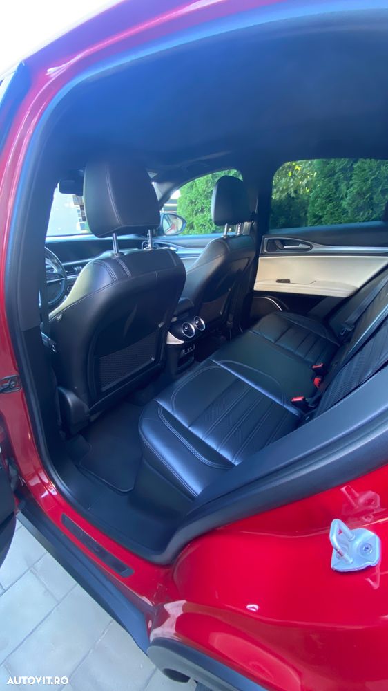 Alfa Romeo Stelvio 2.0 Turbo AWD AT8 Veloce - 19