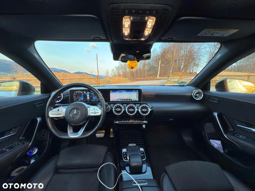 Mercedes-Benz CLA 250 4-Matic AMG Line 7G-DCT - 14