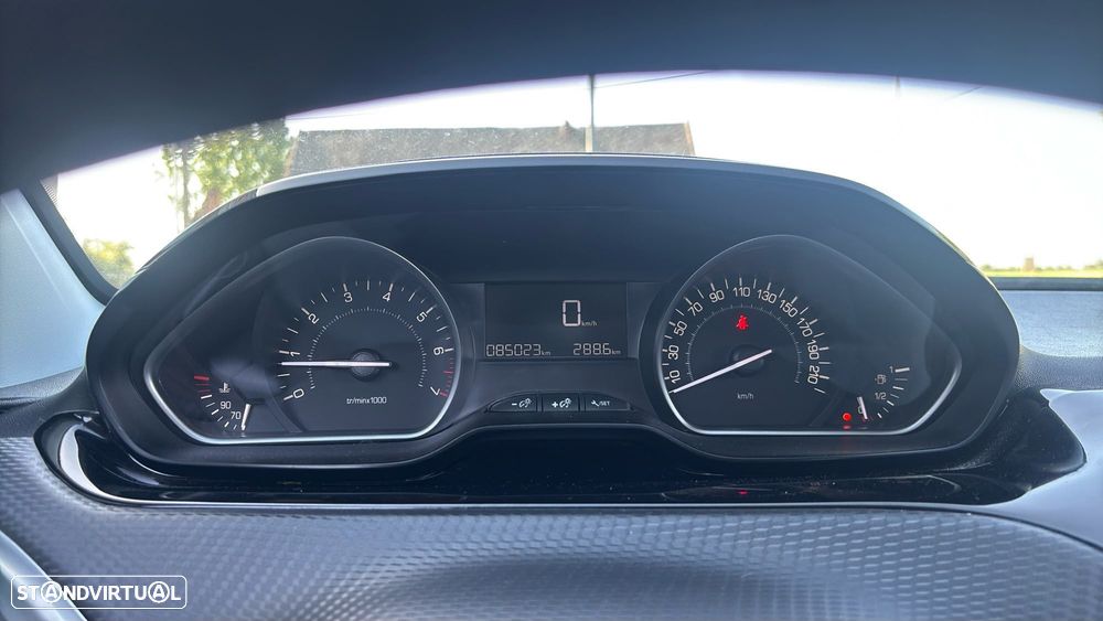 Peugeot 2008 PureTech 82 Style - 7
