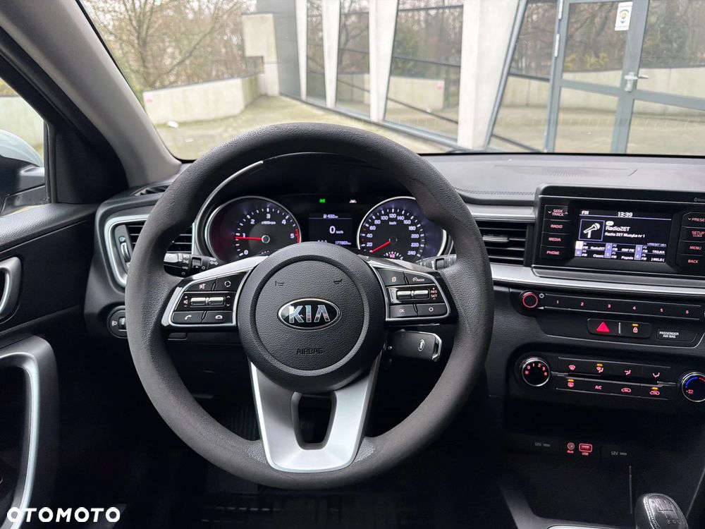 Kia Ceed 1.6 CRDi SCR S - 10