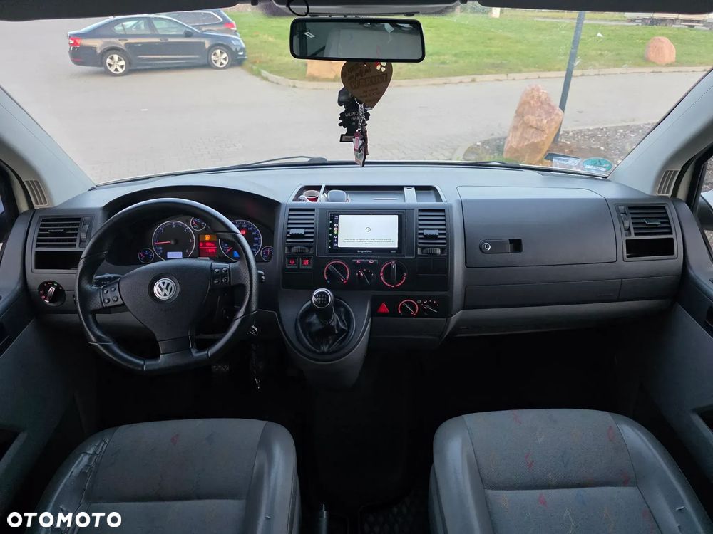 Volkswagen Transporter T5 TDI L2 - 11