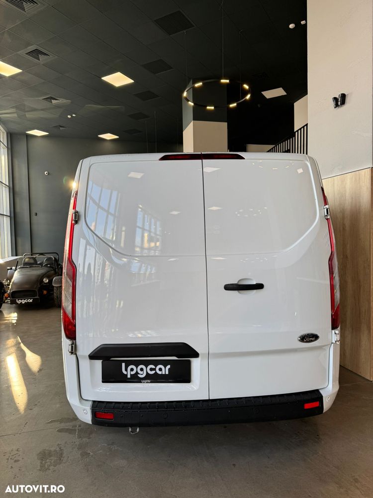 Ford Transit Custom - 9