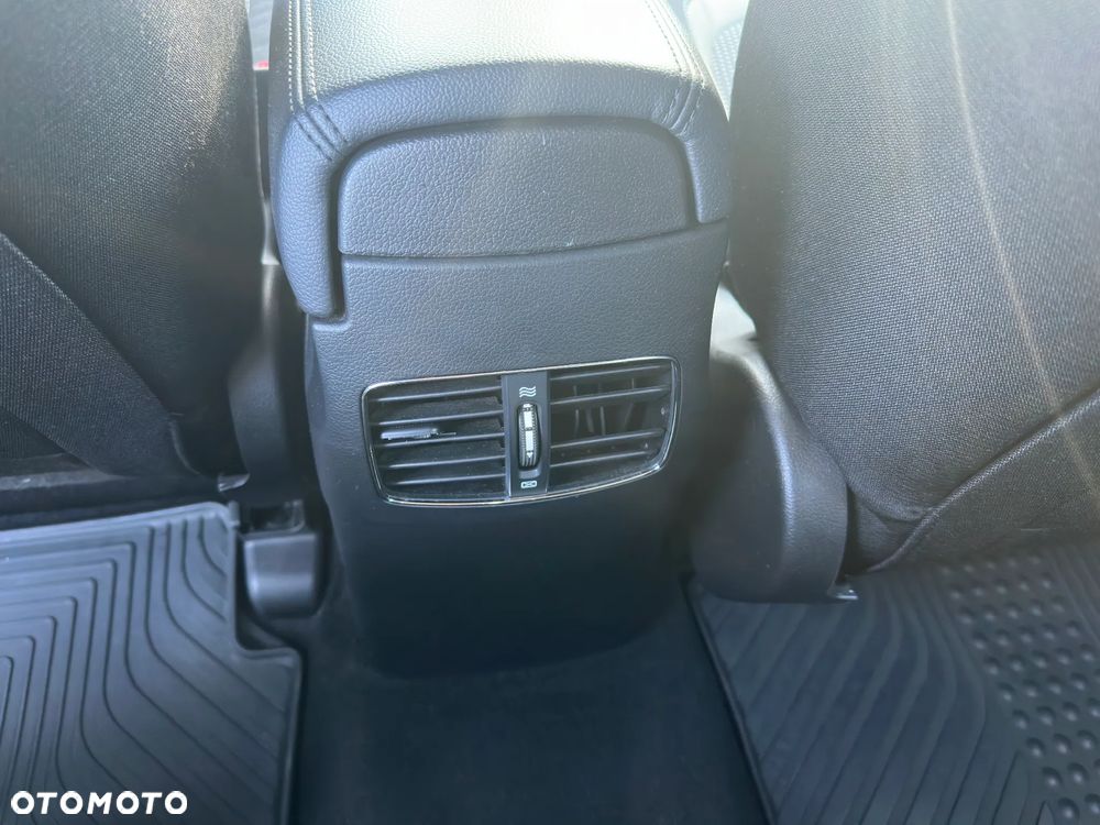 Kia Ceed 1.6 GDI DCT Spirit - 23